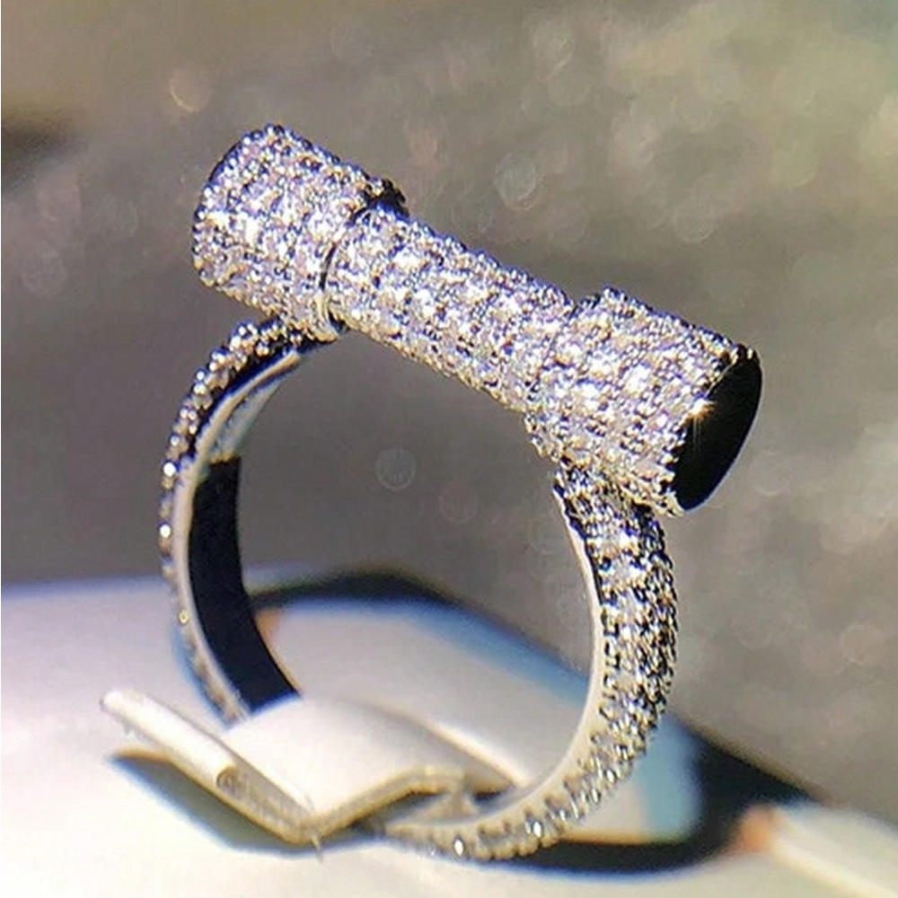 Jolie Sparkling Silver Women's Ring